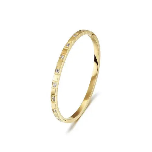 ALTERNATE PAVÉ STONE HINGED BANGLE My Store